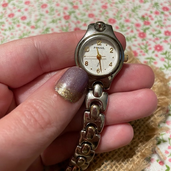 ⏰Vintage Fossil Two Tone Ladies Watch - Picture 8 of 8